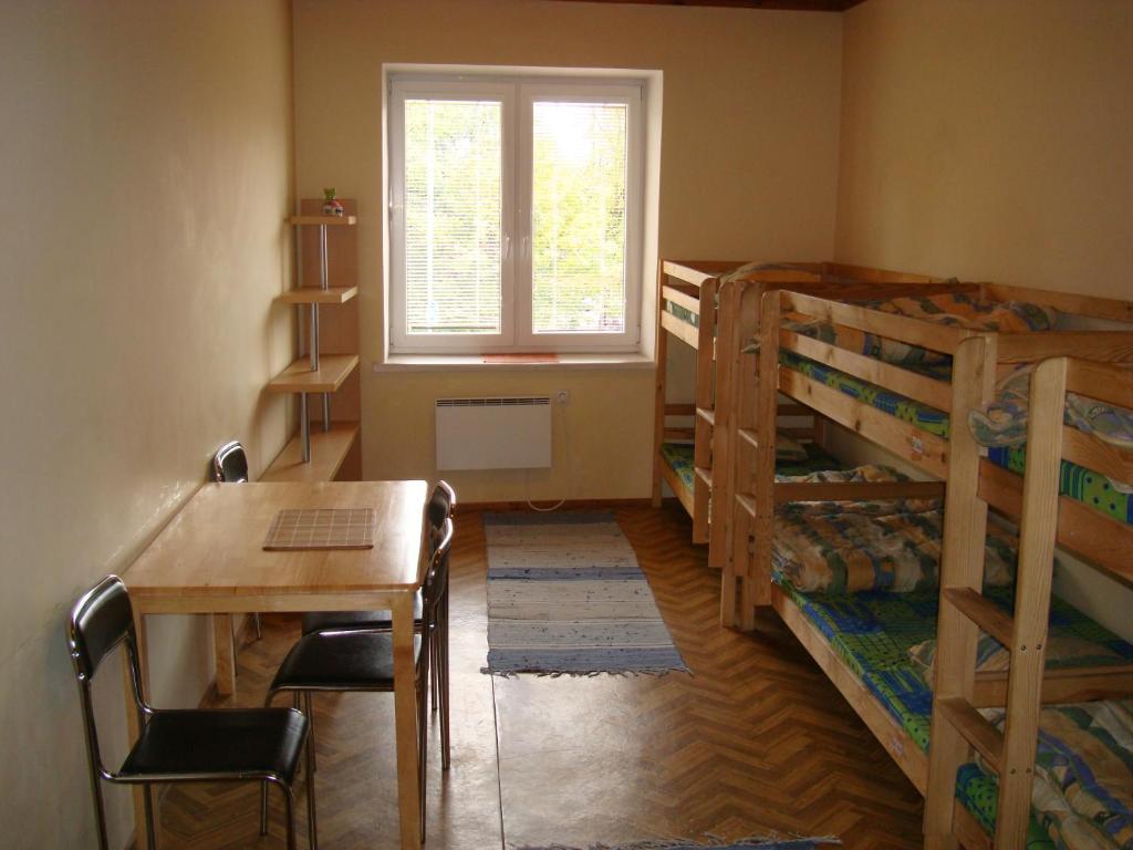 Fortuna Hostel VNO Rum bild