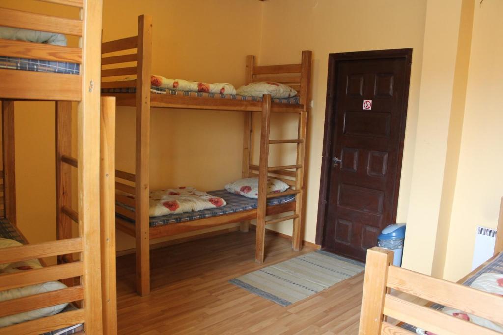 Fortuna Hostel VNO Rum bild
