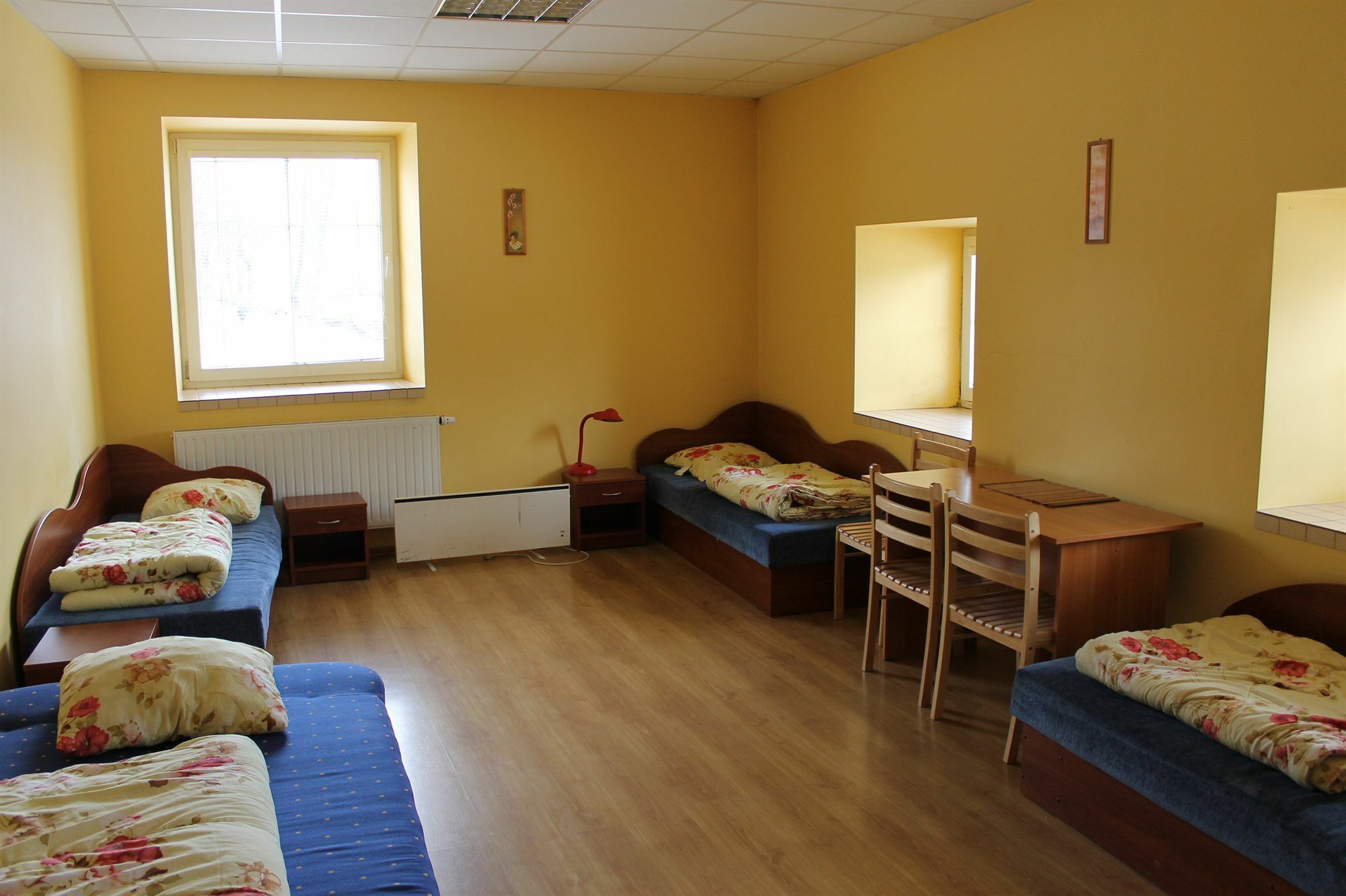 Fortuna Hostel VNO Exteriör bild